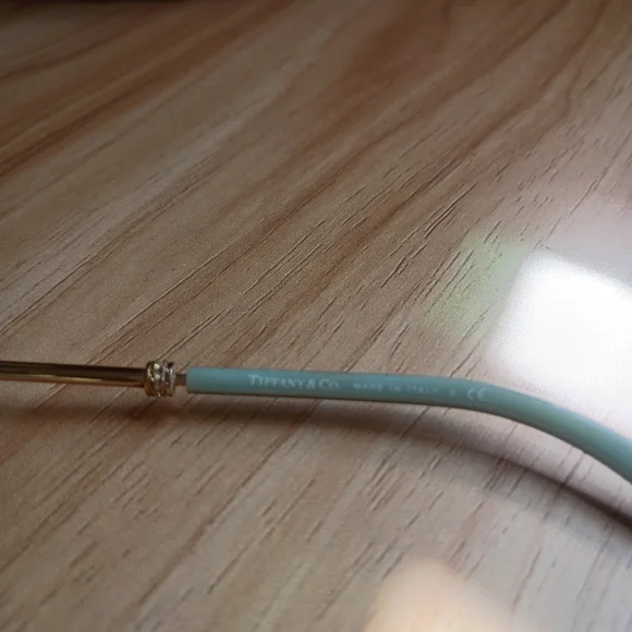 Tiffany & Co Stylish Tortoise Shell Women's Glasses - Picture 10 of 13